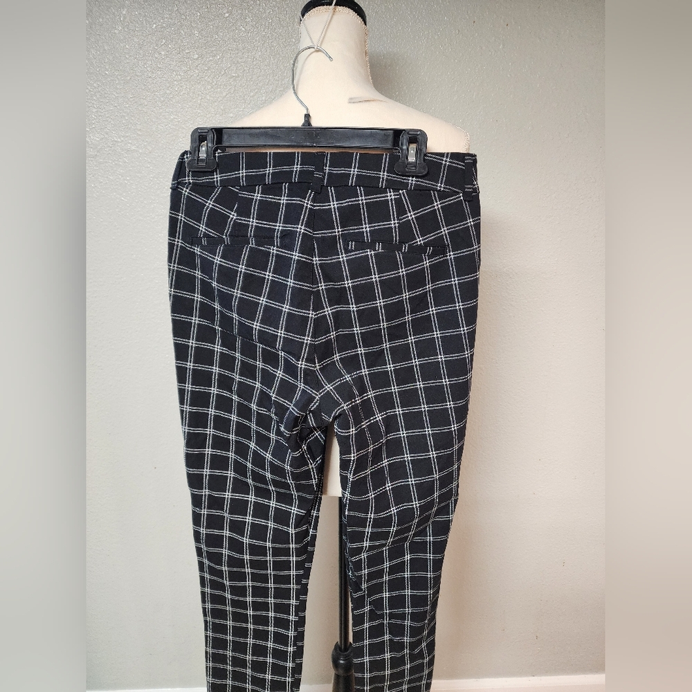 Old Navy - Picture 7 of 7